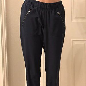 Athleta light summer pants in a size 2.